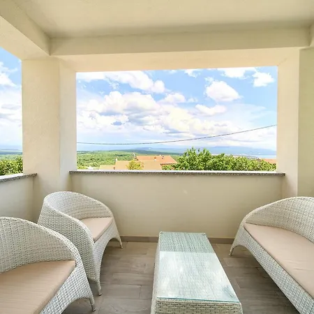 Apartment Mali Nono *