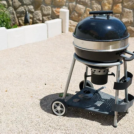 아파트 Mali Nono Salatić