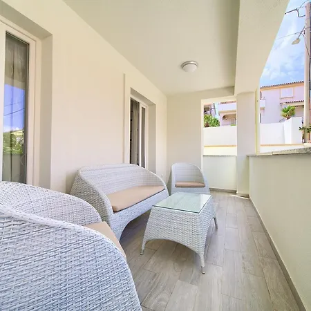 Mali Nono 아파트 *