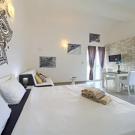 Mali Nono * Salatić