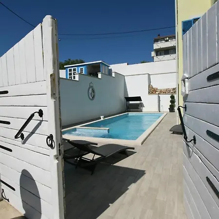 Mali Nono 아파트 *