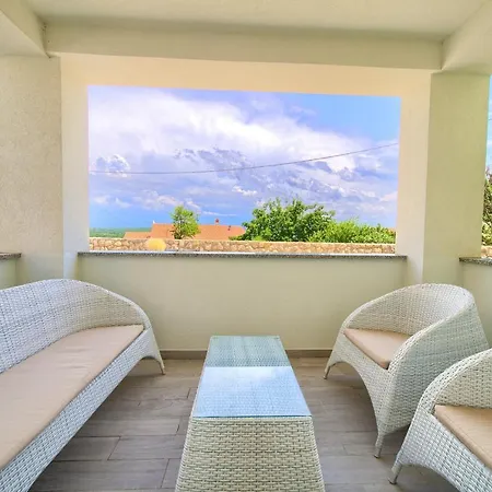 Mali Nono Apartman