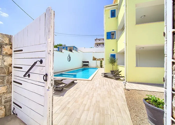 Mali Nono * Salatić