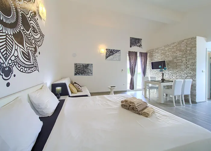 Mali Nono * Salatić